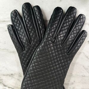Vera Bradley Quilted Black Leather Gloves